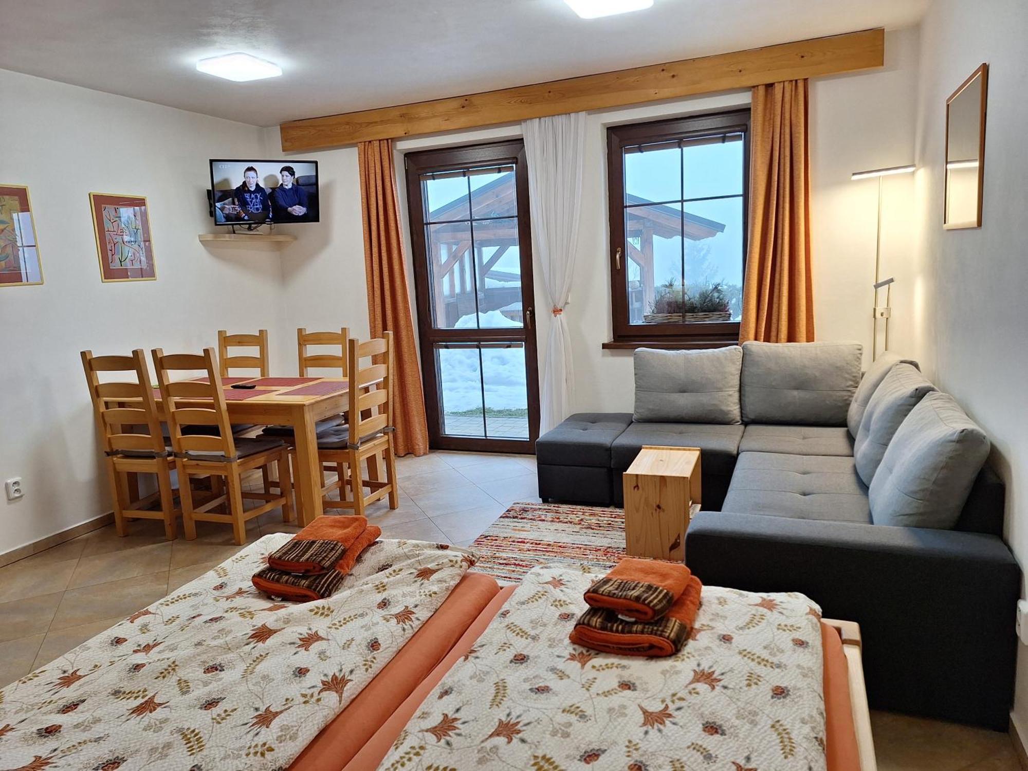 Apartmany Ester 로끼뜨니쩨나드이제로우 외부 사진